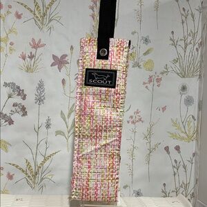 Scout Vibrant Pink and Green Bottle Carrier